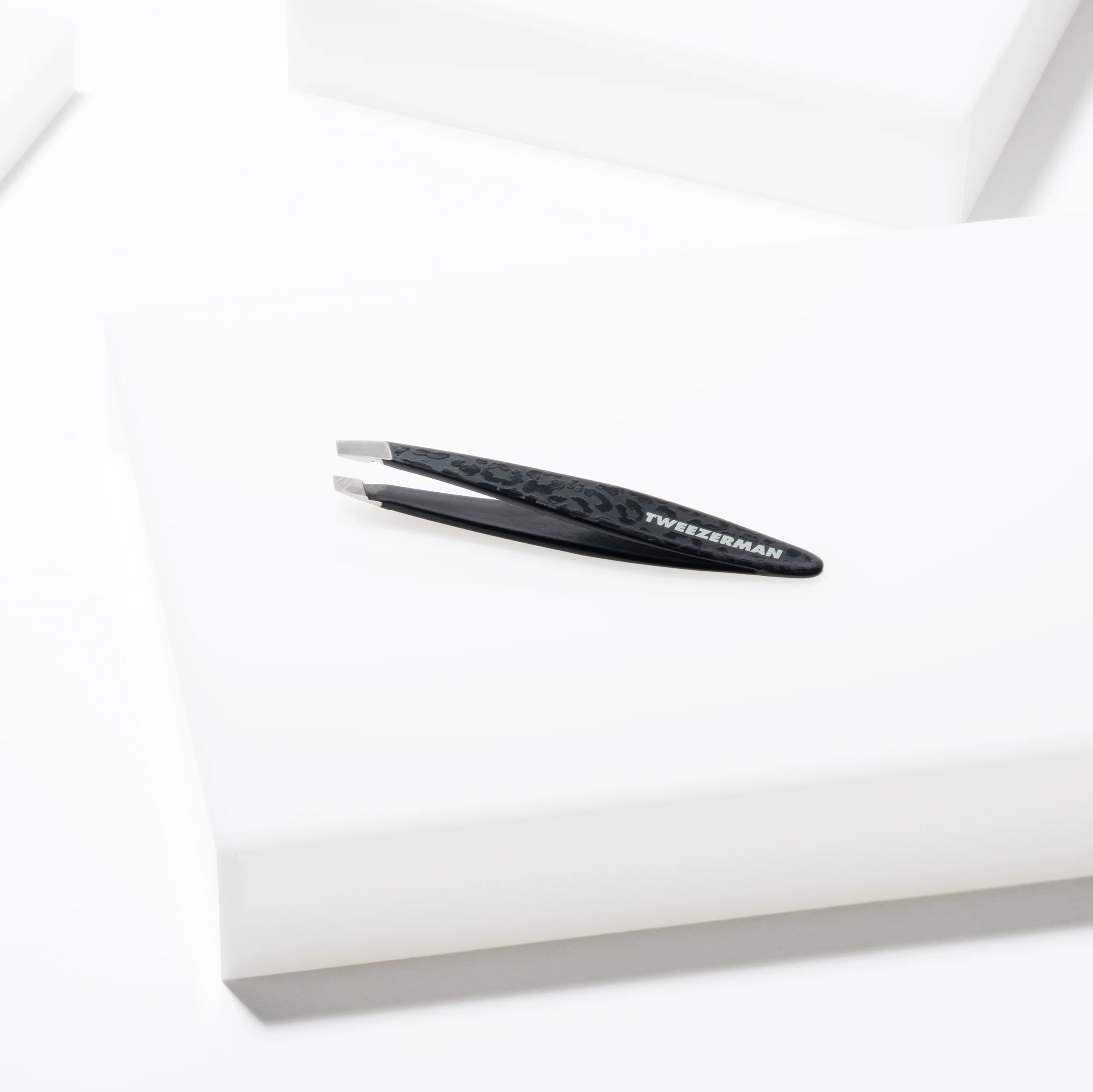 Black Leopard Mini Slant Tweezer - Image 5