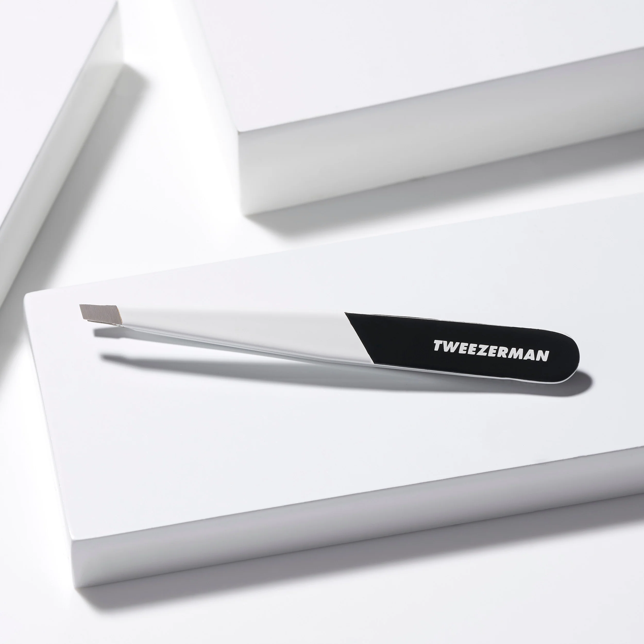 Midnight Strike Slant Tweezer - Image 6