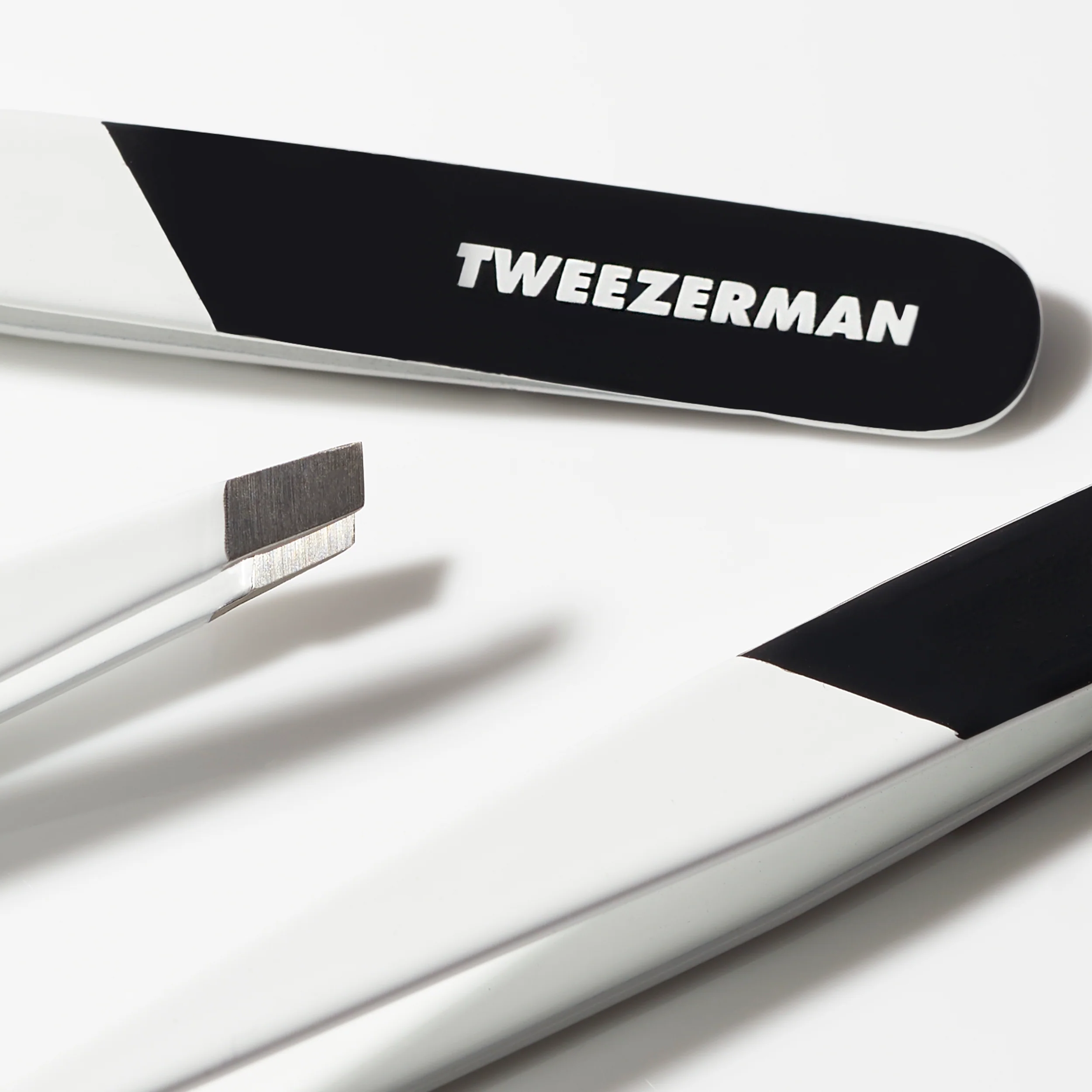 Midnight Strike Slant Tweezer - Image 7