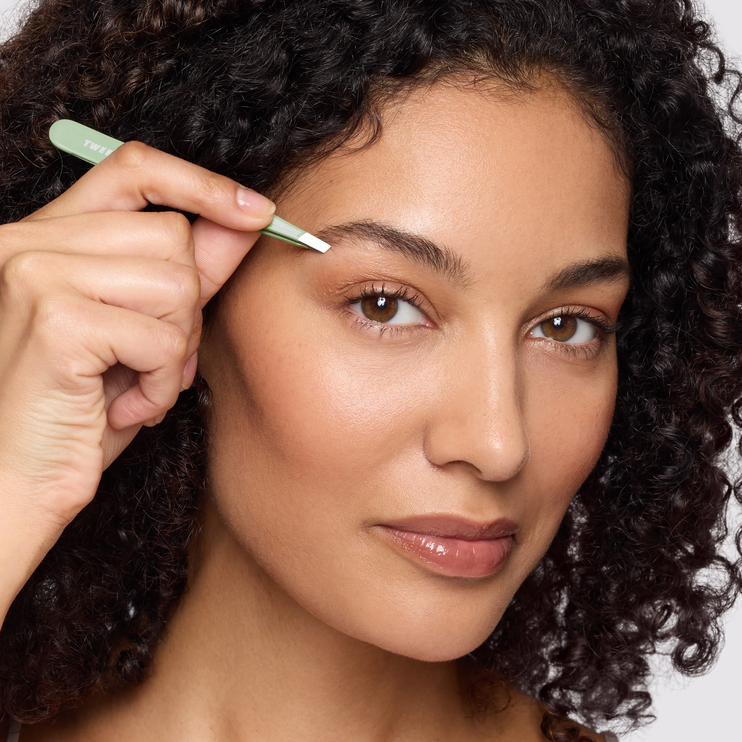 Pistachio Full Slant Tweezer - Image 2