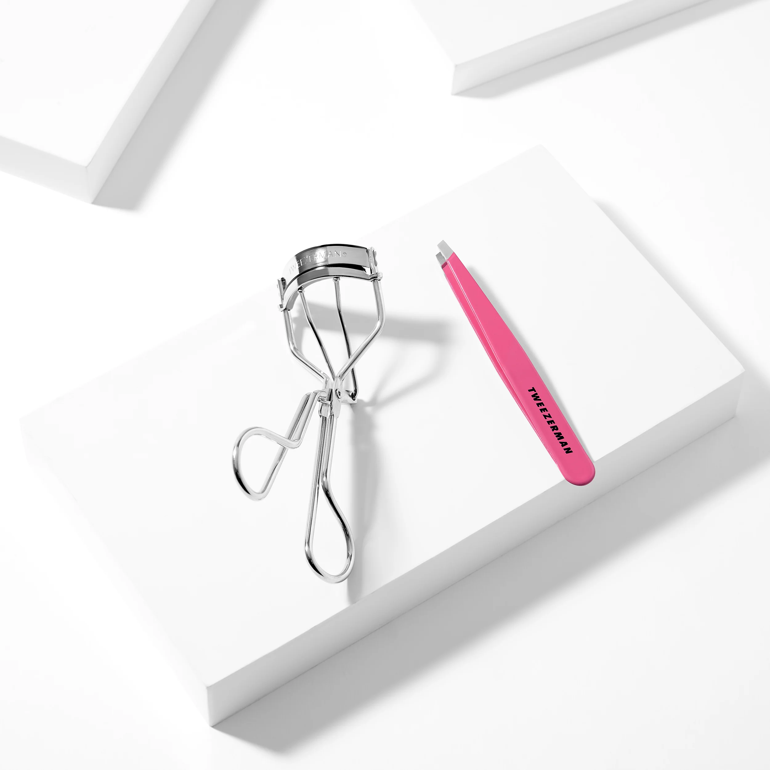 Pretty in Pink Slant Tweezer and Classic Lash Curler - Image 8