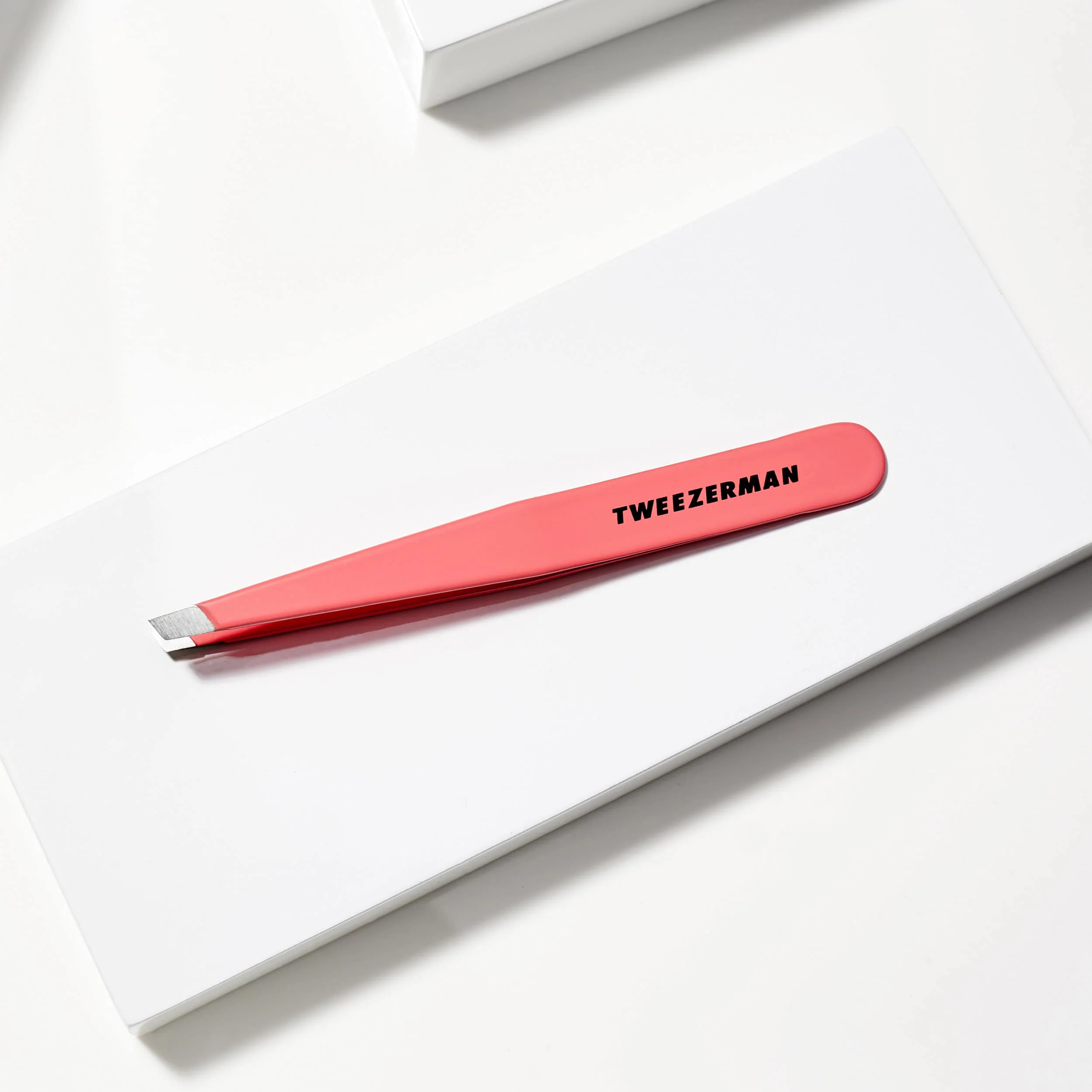 Geranium Slant Tweezer - Image 6